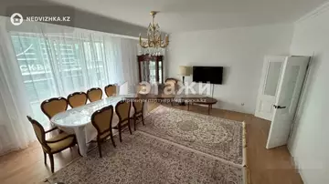3-комнатная квартира, этаж 9 из 12, 103 м²