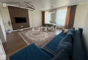 4-комнатная квартира, этаж 7 из 9, 109 м²