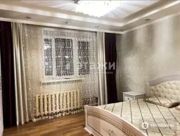 4-комнатная квартира, этаж 8 из 9, 104 м²