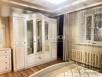 4-комнатная квартира, этаж 8 из 9, 104 м²