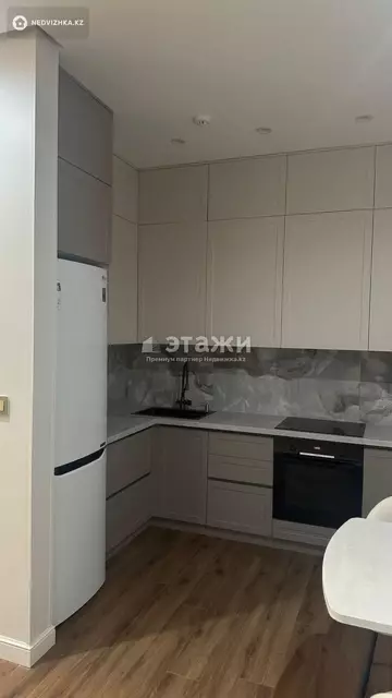 2-комнатная квартира, этаж 23 из 23, 50 м²