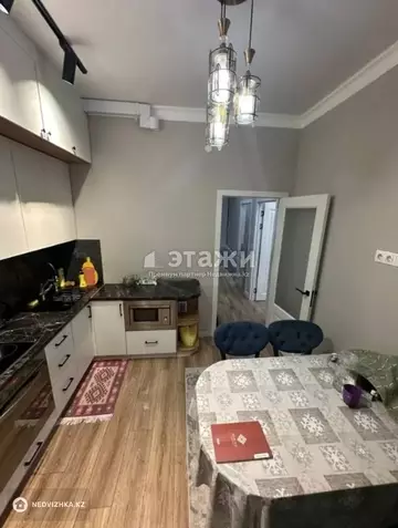 2-комнатная квартира, этаж 10 из 17, 54 м²