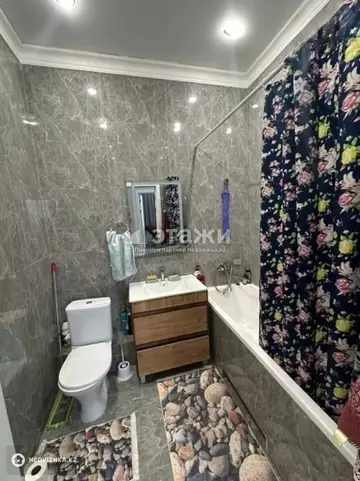 2-комнатная квартира, этаж 10 из 17, 54 м²