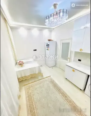 3-комнатная квартира, этаж 8 из 9, 100 м²