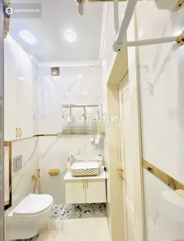 3-комнатная квартира, этаж 8 из 9, 100 м²