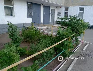 1-комнатная квартира, этаж 10 из 12, 40 м²