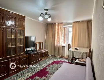 2-комнатная квартира, этаж 2 из 4, 44 м²