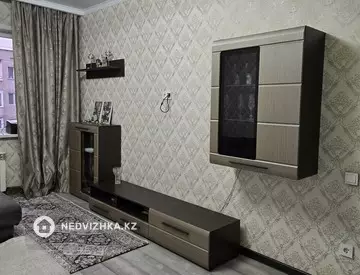 2-комнатная квартира, этаж 4 из 5, 54 м²
