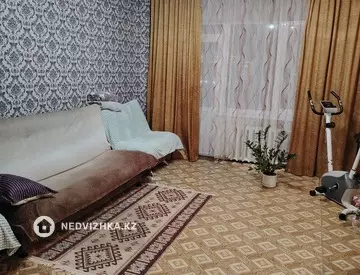 2-комнатная квартира, этаж 8 из 10, 61 м²