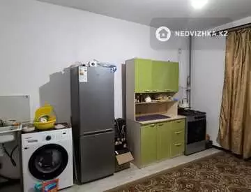 1-комнатная квартира, этаж 3 из 9, 45 м²