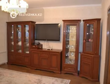 2-комнатная квартира, этаж 7 из 10, 55 м², на длительный срок