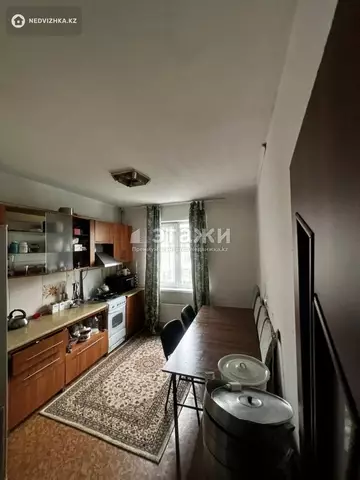 2-комнатная квартира, этаж 4 из 6, 67 м²