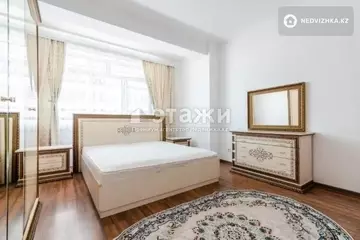 2-комнатная квартира, этаж 11 из 17, 92 м²