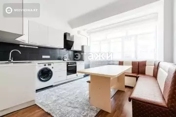 2-комнатная квартира, этаж 11 из 17, 92 м²