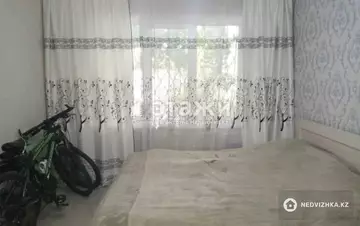 3-комнатная квартира, этаж 1 из 5, 65 м²