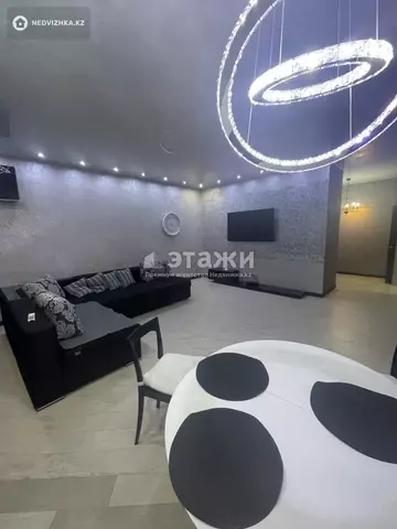2-комнатная квартира, этаж 4 из 7, 80 м², на длительный срок