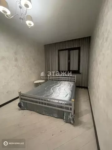 2-комнатная квартира, этаж 4 из 7, 80 м², на длительный срок