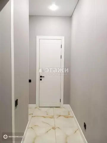 2-комнатная квартира, этаж 8 из 9, 40 м²