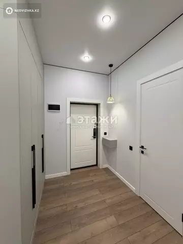 2-комнатная квартира, этаж 13 из 17, 65 м²