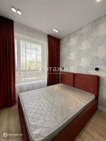 2-комнатная квартира, этаж 9 из 9, 36 м²