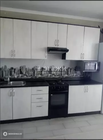 1-комнатная квартира, этаж 12 из 15, 38 м²