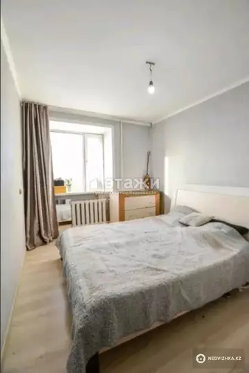 3-комнатная квартира, этаж 9 из 10, 64 м²