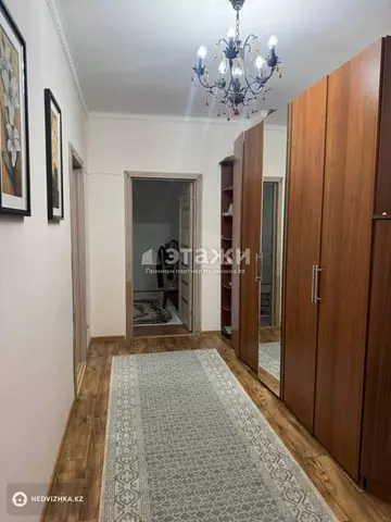 2-комнатная квартира, этаж 7 из 10, 64 м²