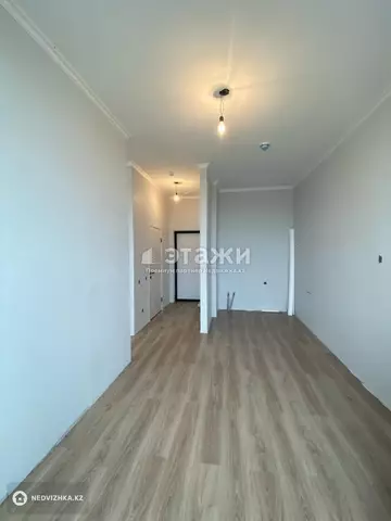 2-комнатная квартира, этаж 7 из 14, 32 м²
