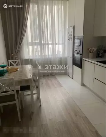 2-комнатная квартира, этаж 3 из 9, 76 м²