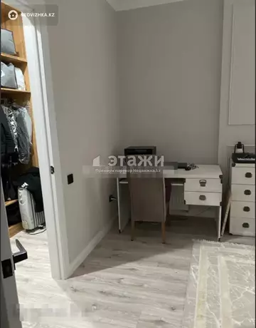 2-комнатная квартира, этаж 3 из 9, 76 м²