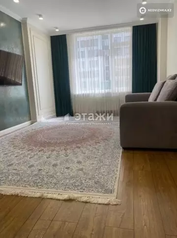 2-комнатная квартира, этаж 3 из 7, 64 м²