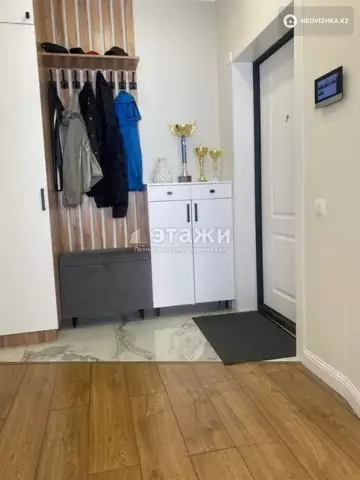 2-комнатная квартира, этаж 3 из 7, 64 м²