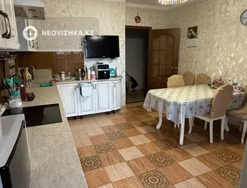 121 м², 4-комнатная квартира, этаж 4 из 12, 121 м², изображение - 1