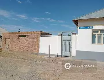 5-комнатный дом, 13 соток, 1 300 м²