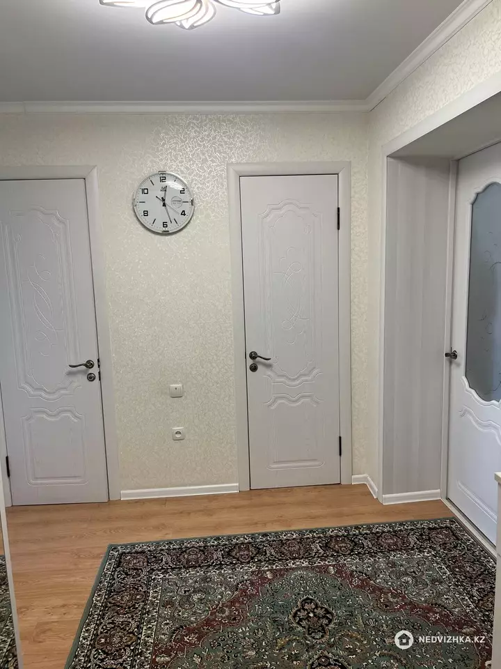57.2 м², 3-комнатная квартира, этаж 3 из 5, 57 м², изображение - 1