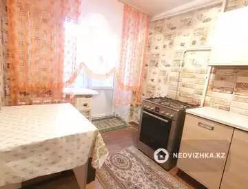 2-комнатная квартира, этаж 3 из 6, 53 м²
