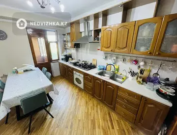 1-комнатная квартира, этаж 5 из 9, 99 м²