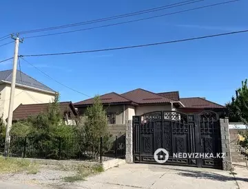 4-комнатный дом, 4 соток, 155 м²