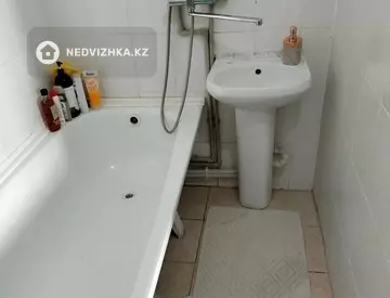 1-комнатная квартира, этаж 4 из 5, 31 м², на длительный срок