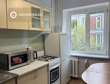1-комнатная квартира, этаж 2 из 5, 38 м², на длительный срок