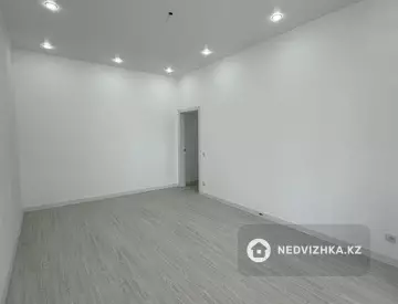2-комнатная квартира, этаж 1 из 5, 77 м²