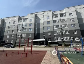 2-комнатная квартира, этаж 1 из 5, 77 м²