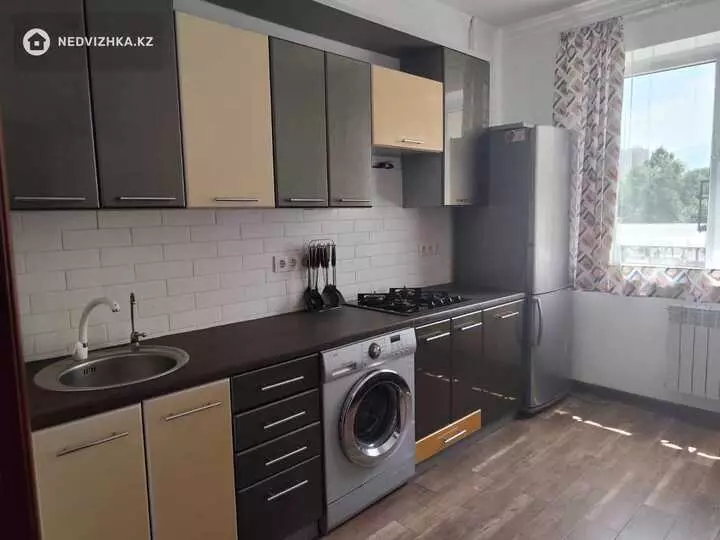 41 м², 1-комнатная квартира, этаж 3 из 9, 41 м², изображение - 1