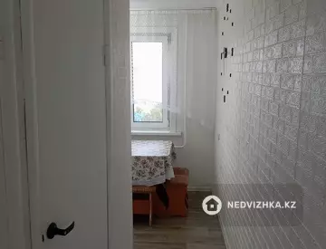 2-комнатная квартира, этаж 4 из 5, 48 м²