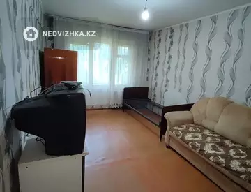 1-комнатная квартира, этаж 1 из 5, 30 м²