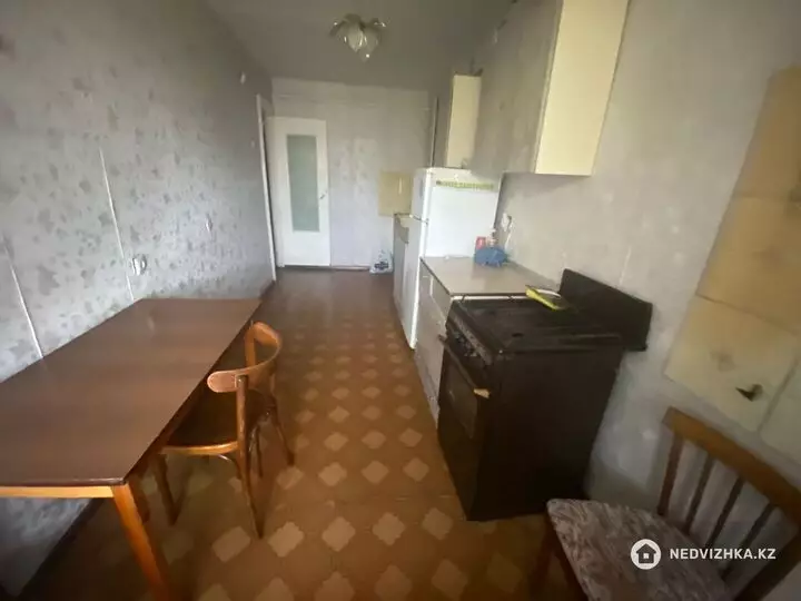 40 м², 1-комнатная квартира, этаж 1 из 10, 40 м², на длительный срок, изображение - 1