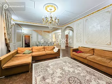 6-комнатный дом, 8 соток, 281 м²