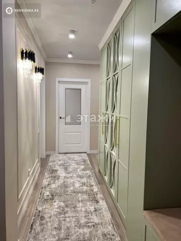 3-комнатная квартира, этаж 4 из 13, 82 м², на длительный срок