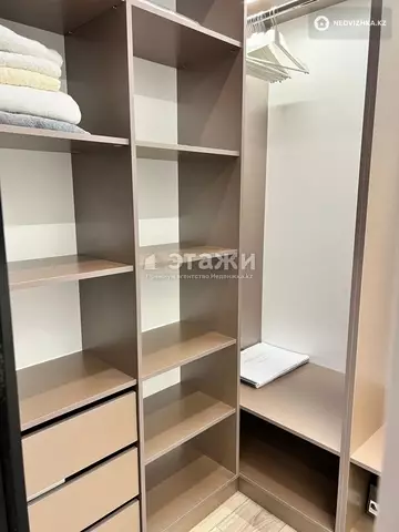 3-комнатная квартира, этаж 4 из 13, 82 м², на длительный срок