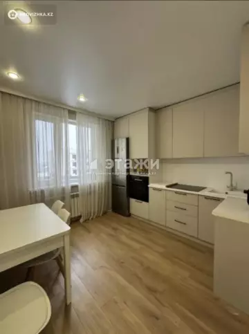 2-комнатная квартира, этаж 4 из 9, 72 м²
